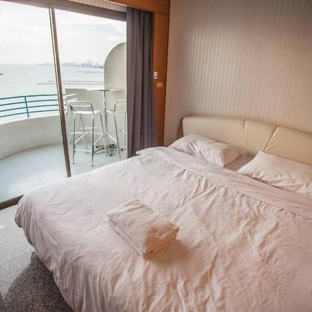 Pattaya Seaside Balcony/Beach Front/4 Peoples Na Chom Thian Bagian luar foto